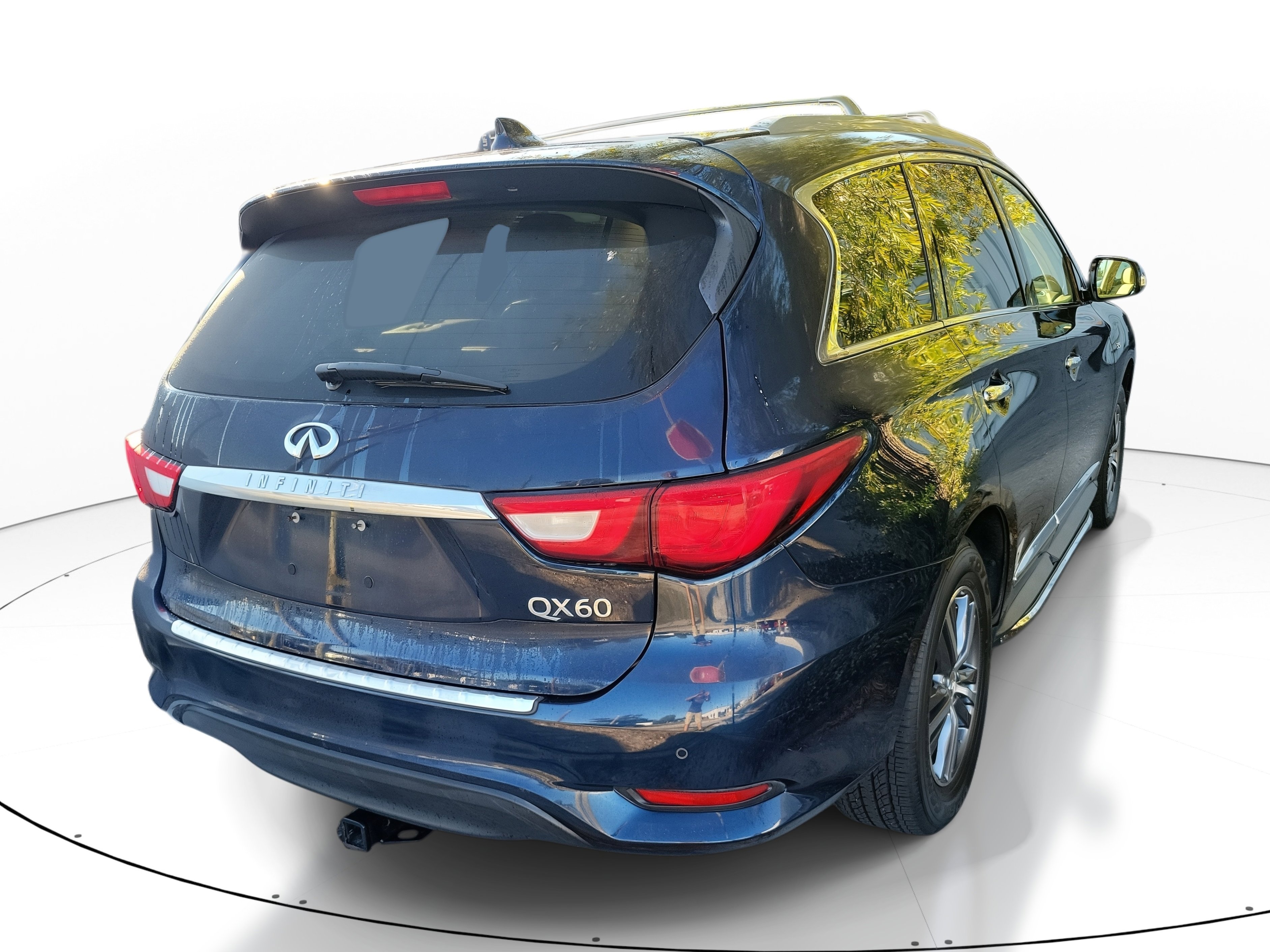 Used 2017 INFINITI QX60 Luxe w/ Premium Plus Package image 9