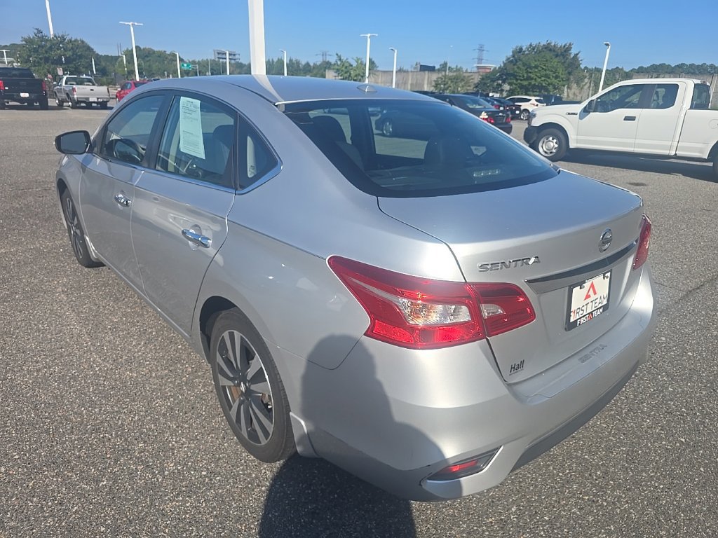 Used 2016 Nissan Sentra SL w/ Technology Package FWD image 7