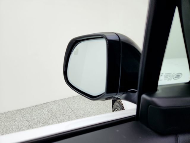 New 2026 Land Rover Range Rover SV image 19