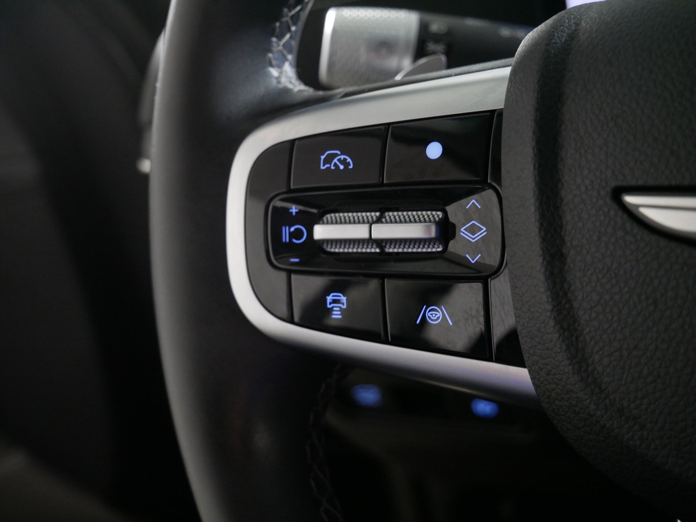 Used 2025 Genesis GV80 2.5T Standard image 27