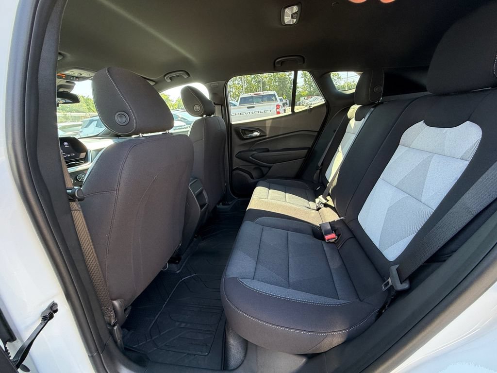 New 2026 Chevrolet Trax RS w/ Driver Confidence Package FWD image 22