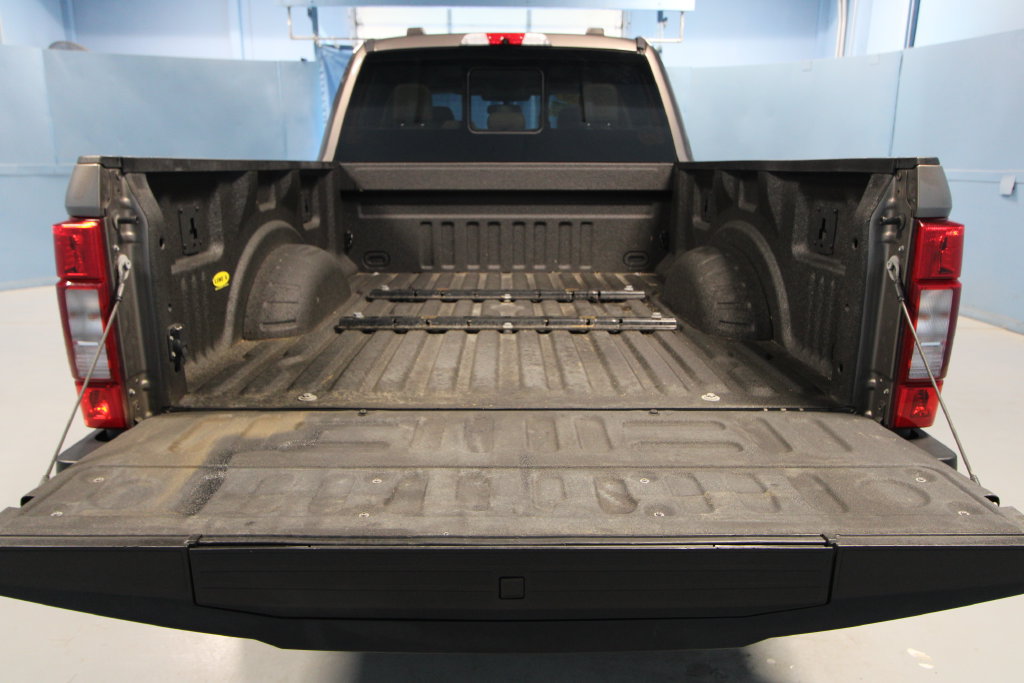 Used 2020 Ford F250 Lariat w/ Chrome Package AWD/4WD image 42