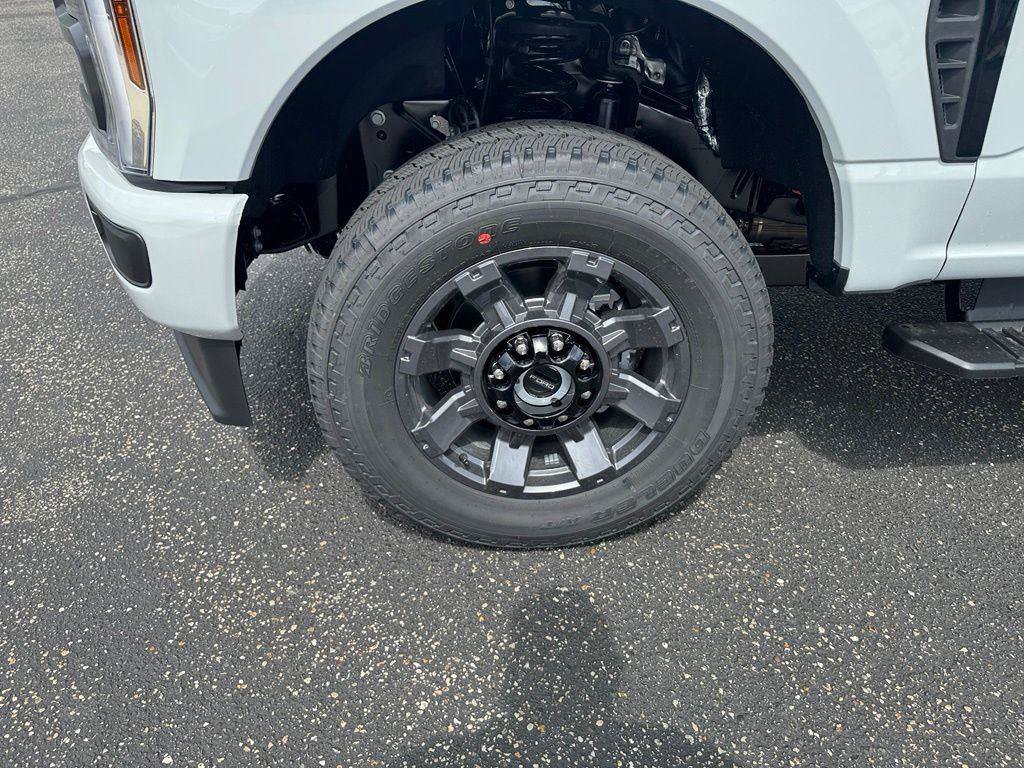 New 2026 Ford F250 XL w/ STX Appearance Package AWD/4WD image 11