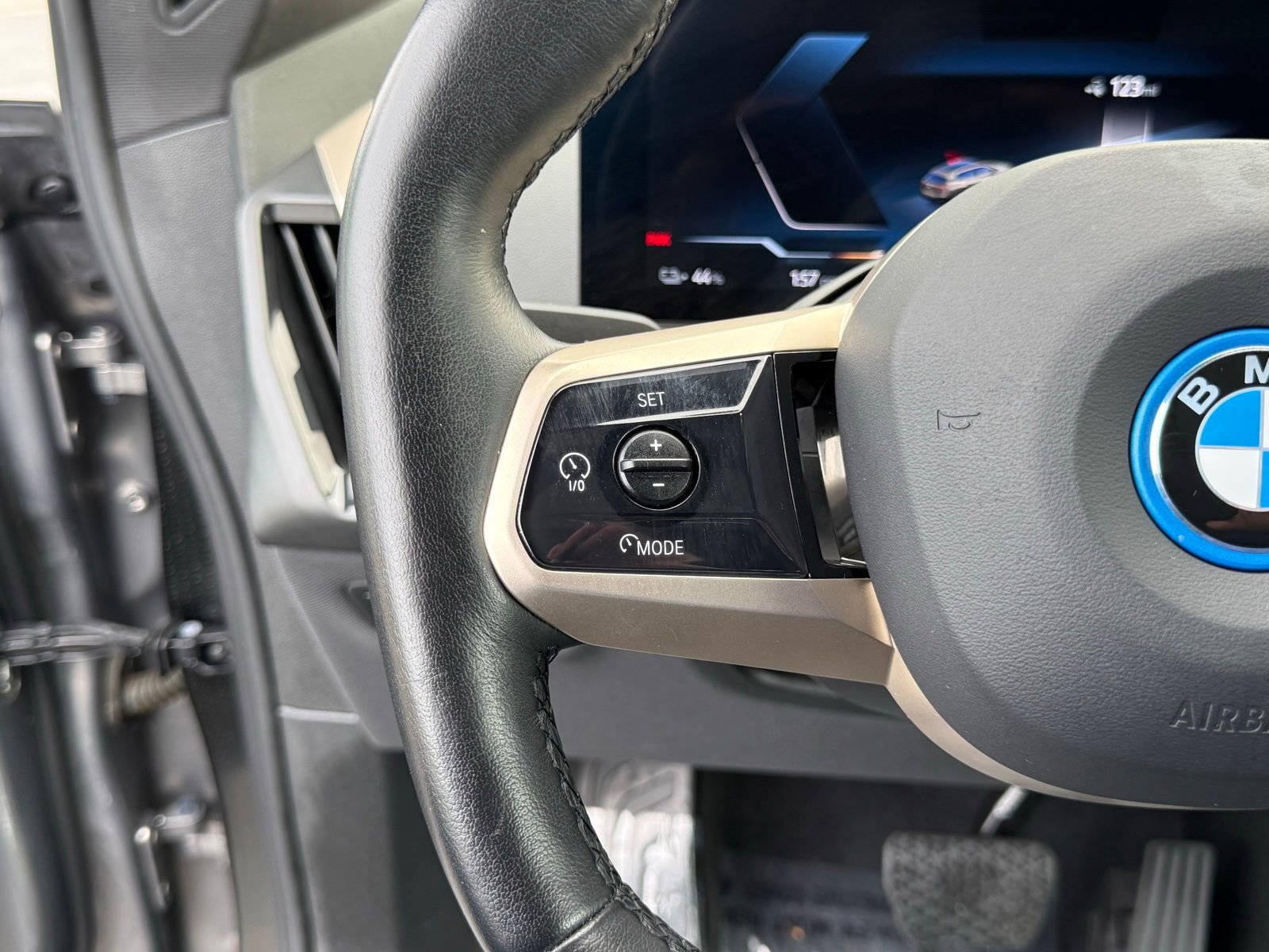 Used 2024 BMW iX xDrive50 w/ Radiant Heating Package image 26