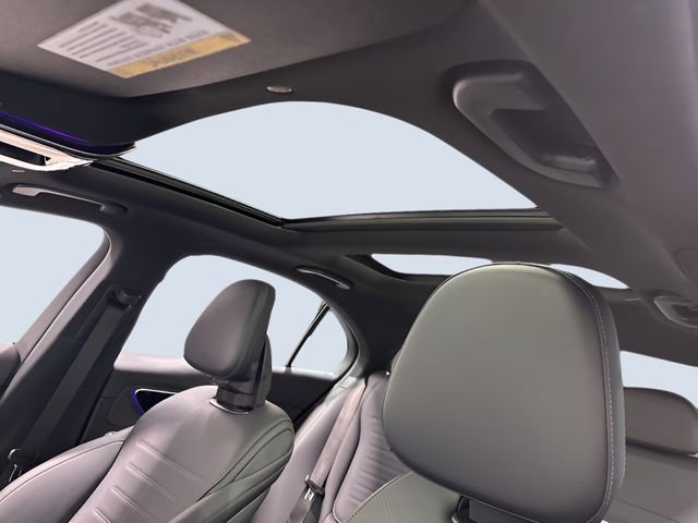 Used 2025 Mercedes-Benz C 300 4MATIC Sedan image 30