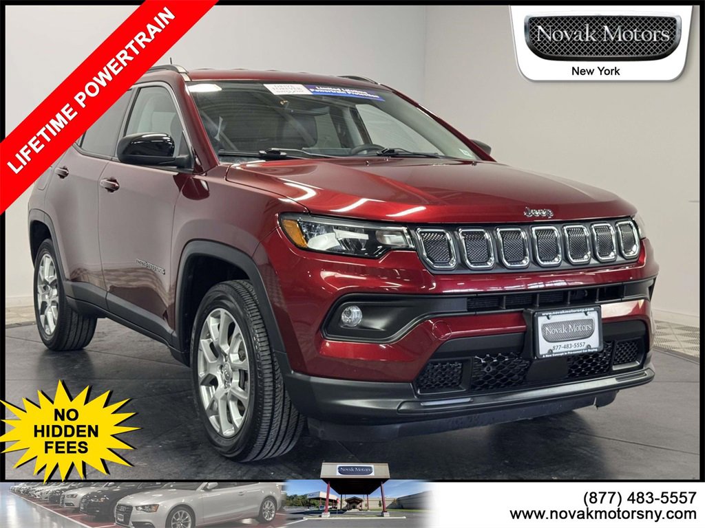 Used 2022 Jeep Compass Latitude image 1