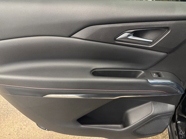 Used 2025 Chevrolet Traverse Z71 w/ Driver Confidence Package image 21