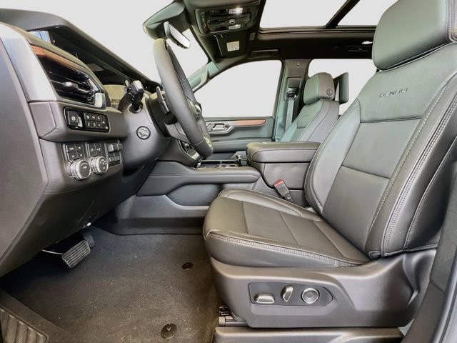 New 2026 GMC Yukon Denali w/ Denali Reserve Package AWD/4WD image 15