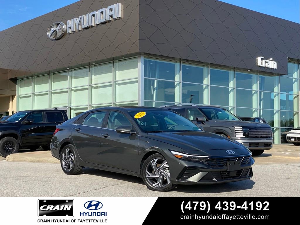 Used 2024 Hyundai Elantra SEL w/ Convenience Package