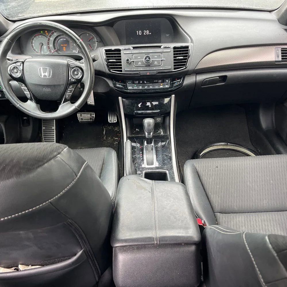 Used 2017 Honda Accord Sport image 21