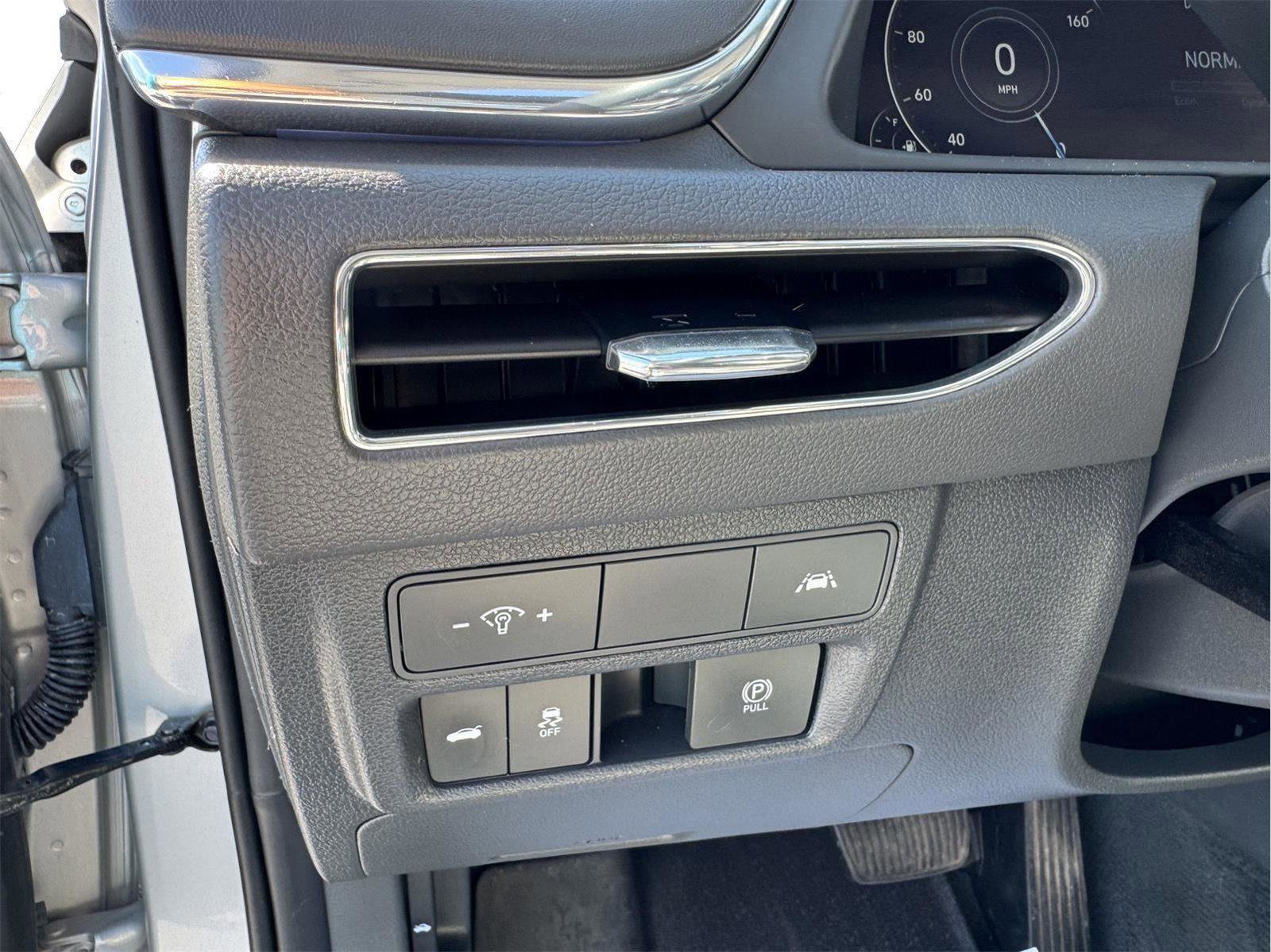 Used 2023 Hyundai Sonata Limited FWD image 17