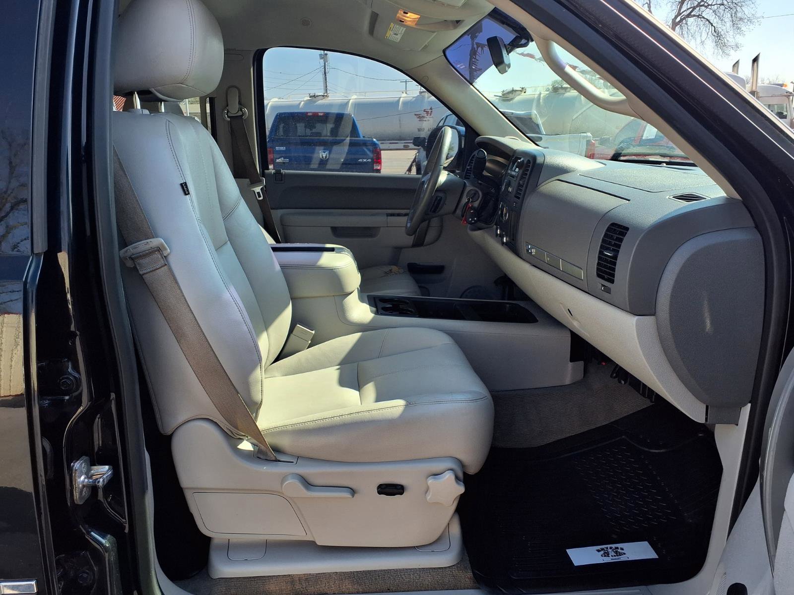 Used 2013 Chevrolet Silverado 1500 LT image 14