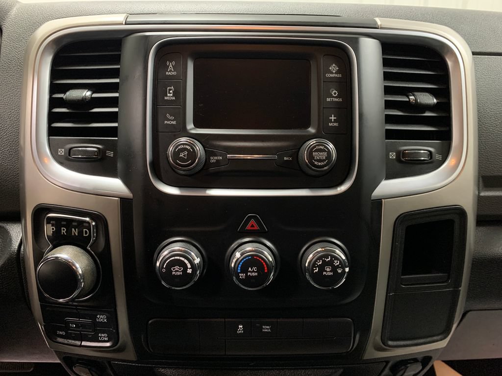 Used 2017 RAM 1500 Classic SLT AWD/4WD image 6