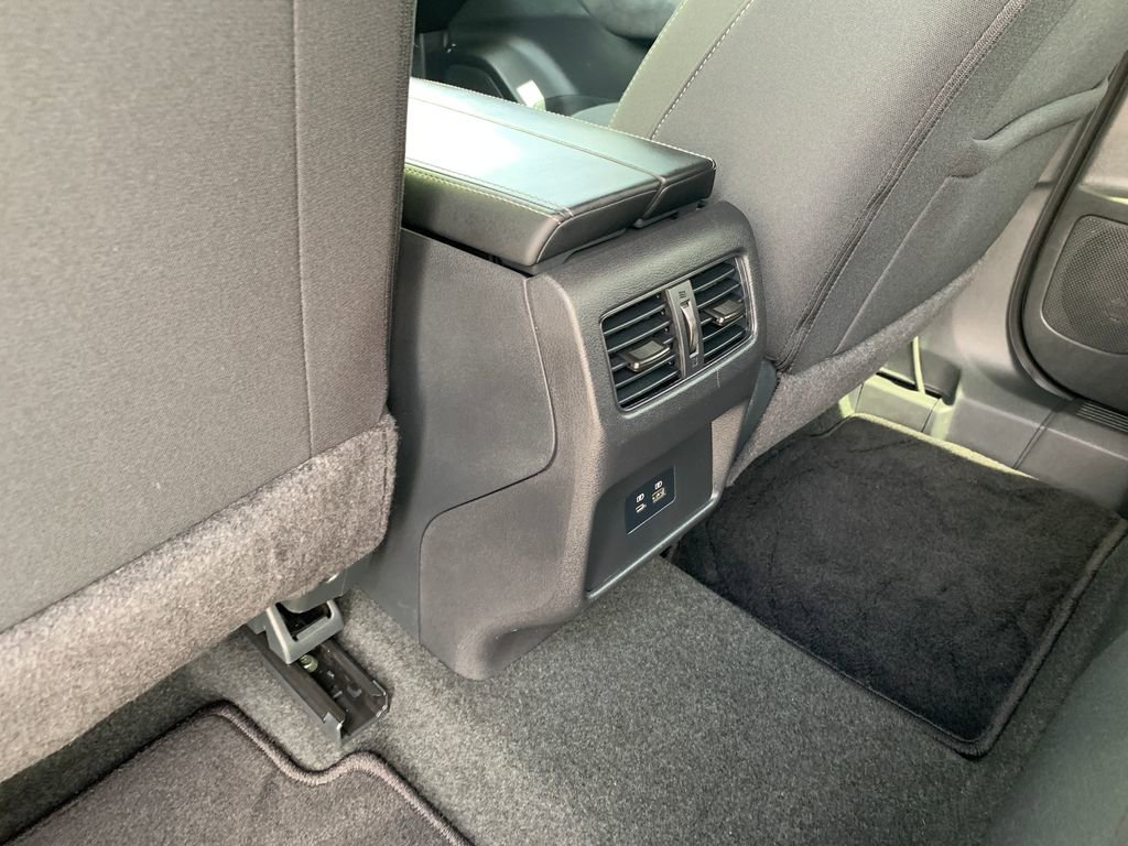 Used 2023 Nissan Rogue SV image 24