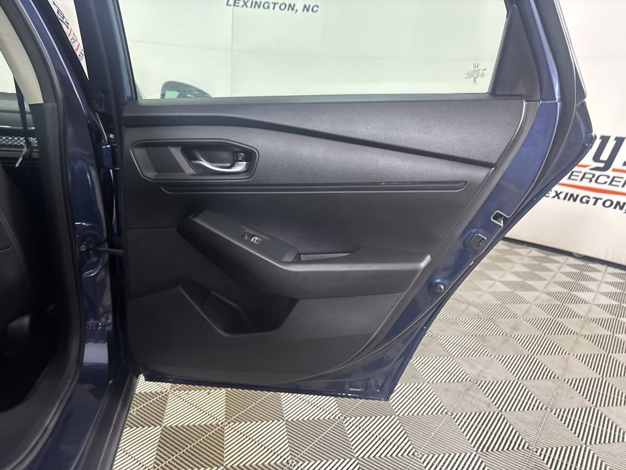 Used 2025 Honda Accord SE image 27