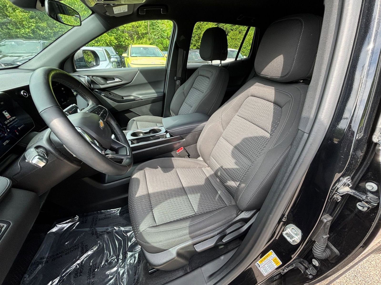 Used 2025 Chevrolet Equinox LT FWD image 35