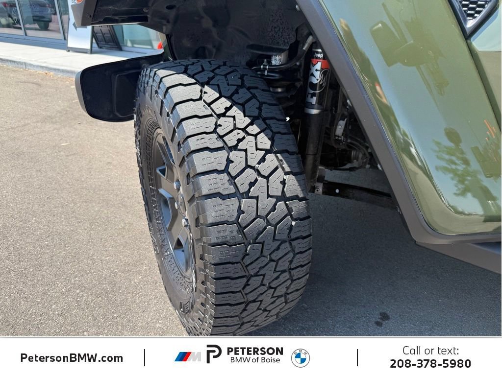 Used 2023 Jeep Gladiator Mojave w/ Cold Weather Group AWD/4WD image 34