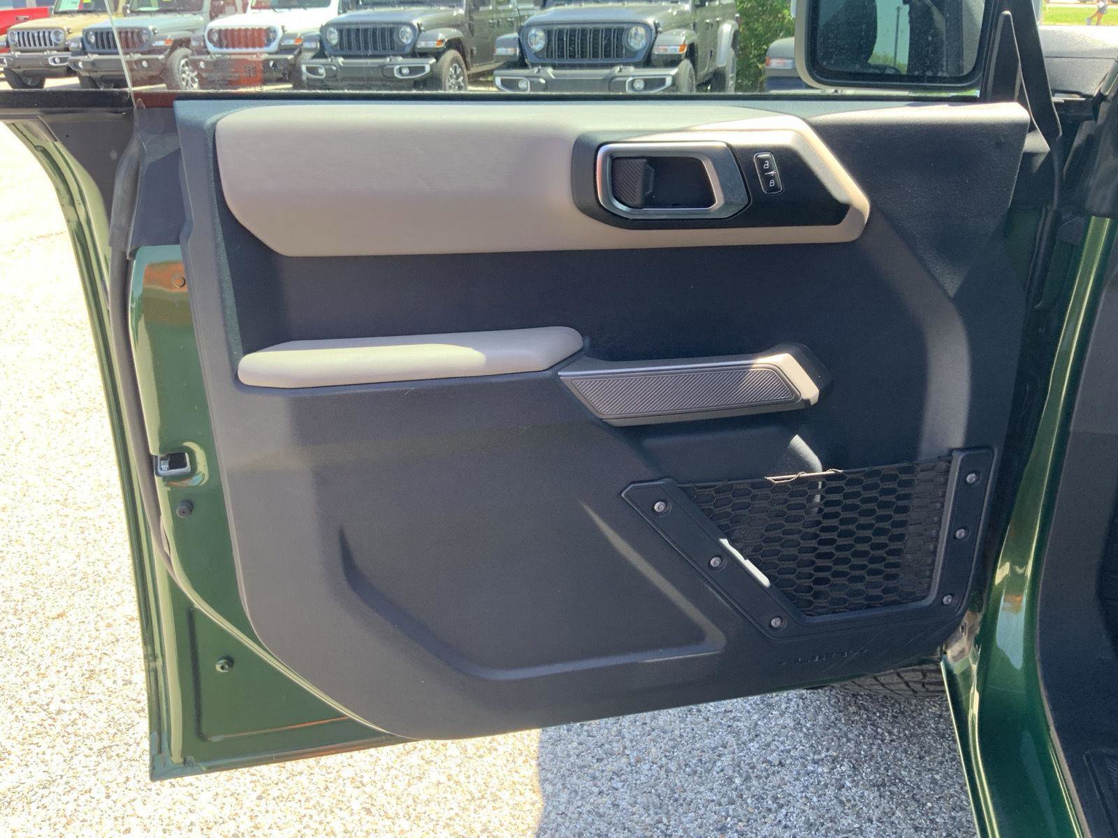 Used 2023 Ford Bronco Wildtrak AWD/4WD image 23