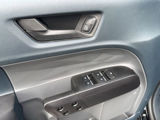 Used 2025 Ford Maverick XL image 13