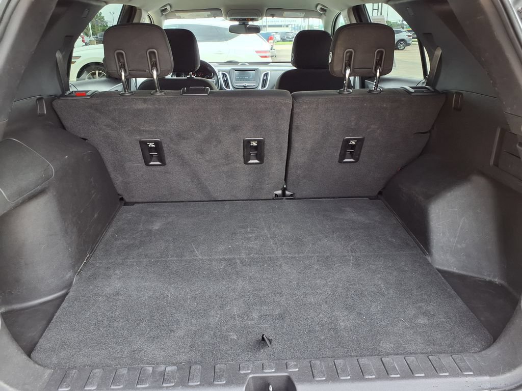 Used 2018 Chevrolet Equinox LT FWD image 12