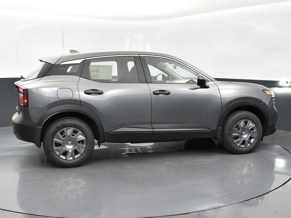 Used 2025 Nissan Kicks S image 8