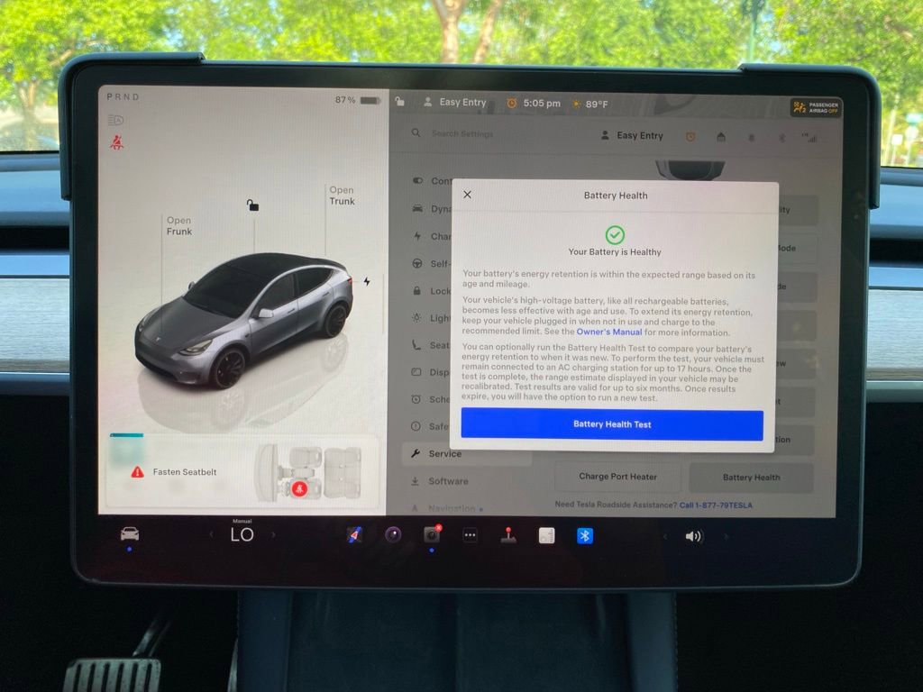 Used 2025 Tesla Model Y Performance AWD/4WD image 27