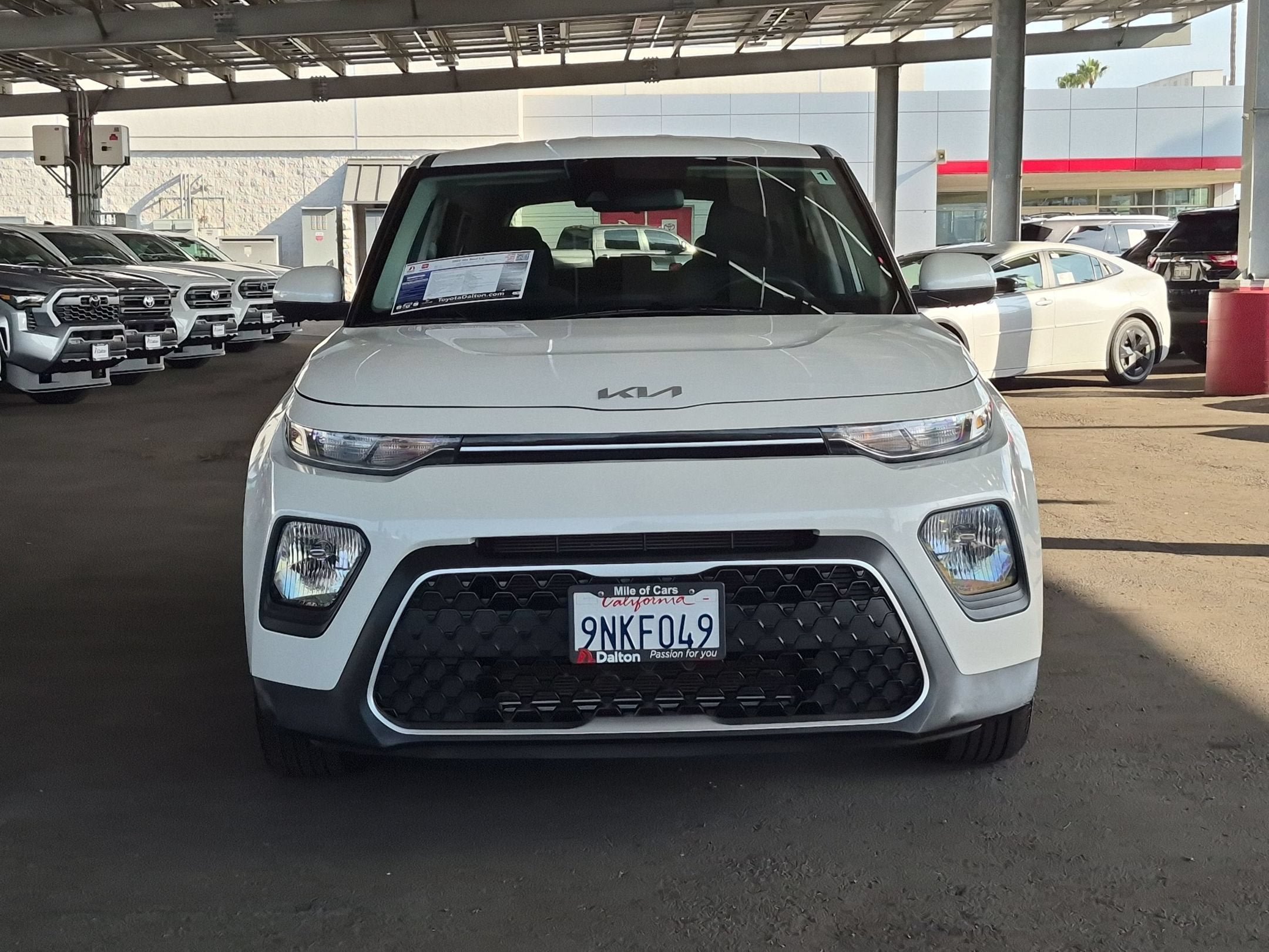 Used 2022 Kia Soul LX w/ Technology Package FWD image 3