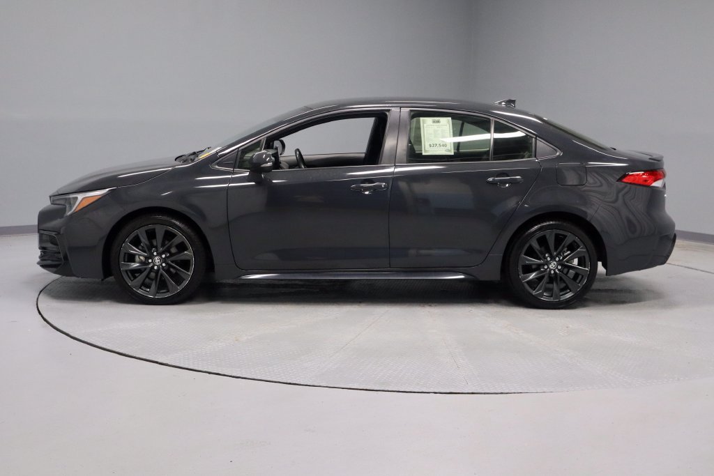 Used 2024 Toyota Corolla SE w/ Convenience Package FWD image 7