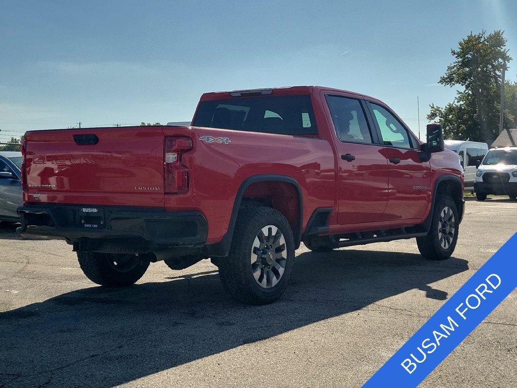 Used 2024 Chevrolet Silverado 2500 Custom w/ Custom Value Package AWD/4WD image 4