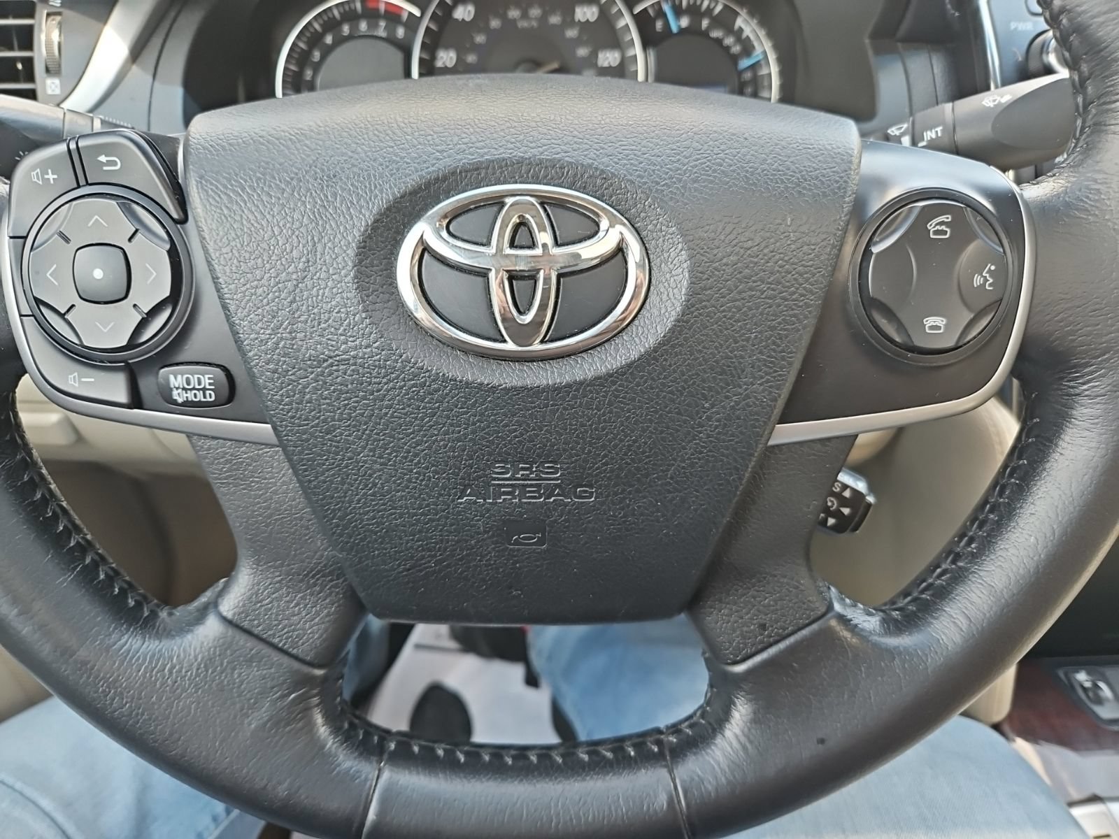 Used 2013 Toyota Camry XLE w/ Leather Pkg FWD image 27