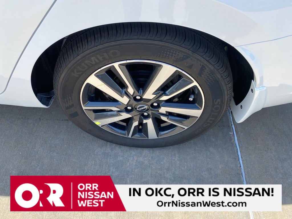 New 2025 Nissan Versa SV w/ Trunk Package image 9