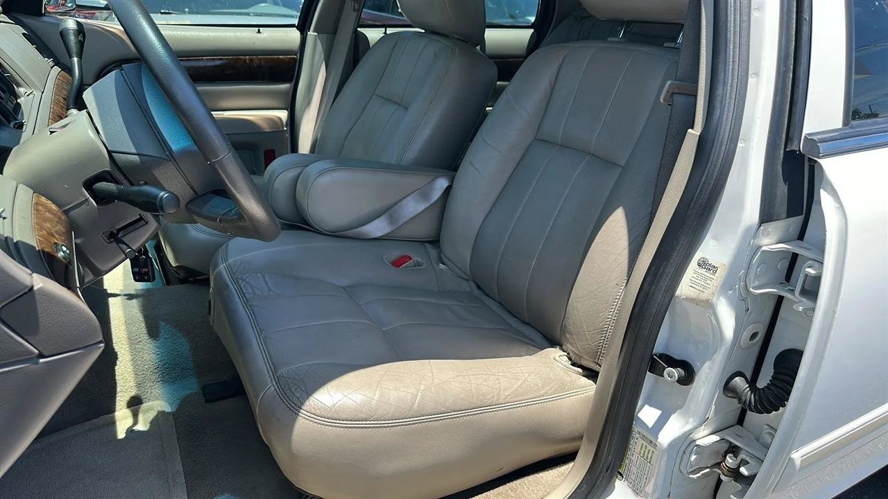 Used 2011 Mercury Grand Marquis LS RWD image 24
