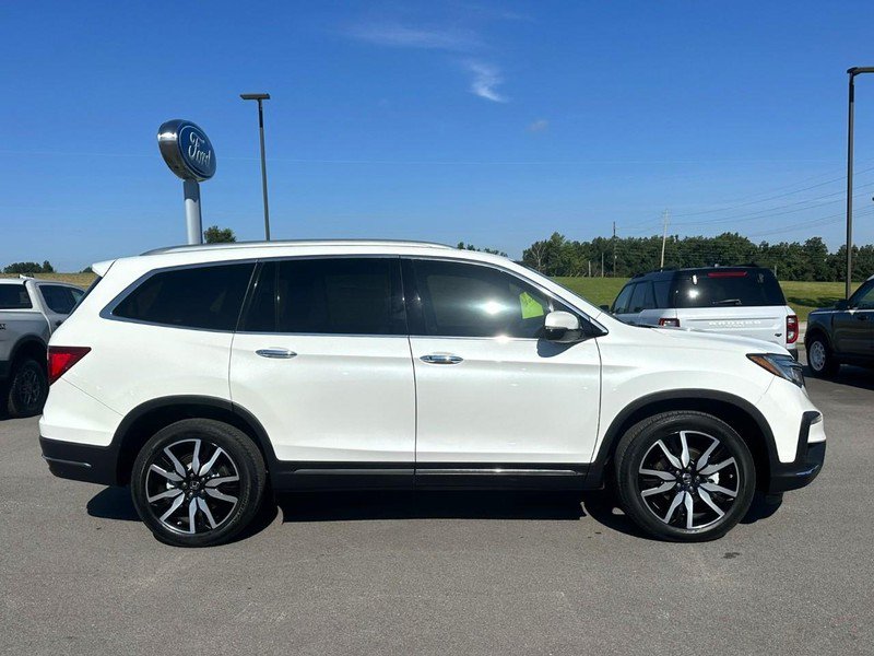Used 2021 Honda Pilot Touring image 2
