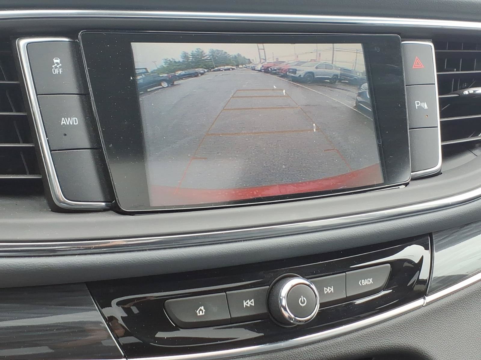 Used 2019 Buick Enclave Essence AWD/4WD image 23