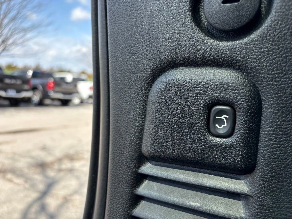Used 2021 Dodge Durango GT image 16