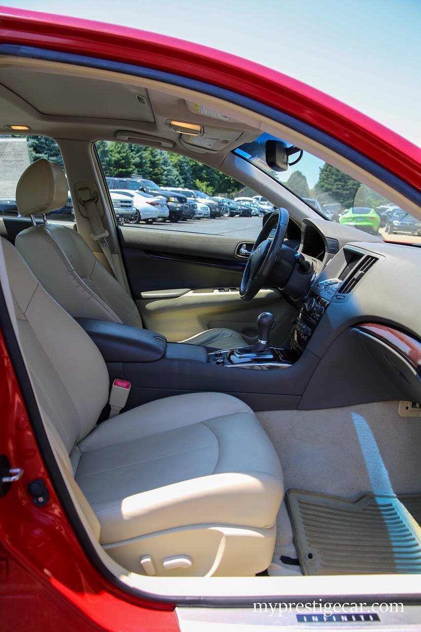Used 2010 INFINITI G37 x Sedan w/ Premium Pkg AWD/4WD image 17