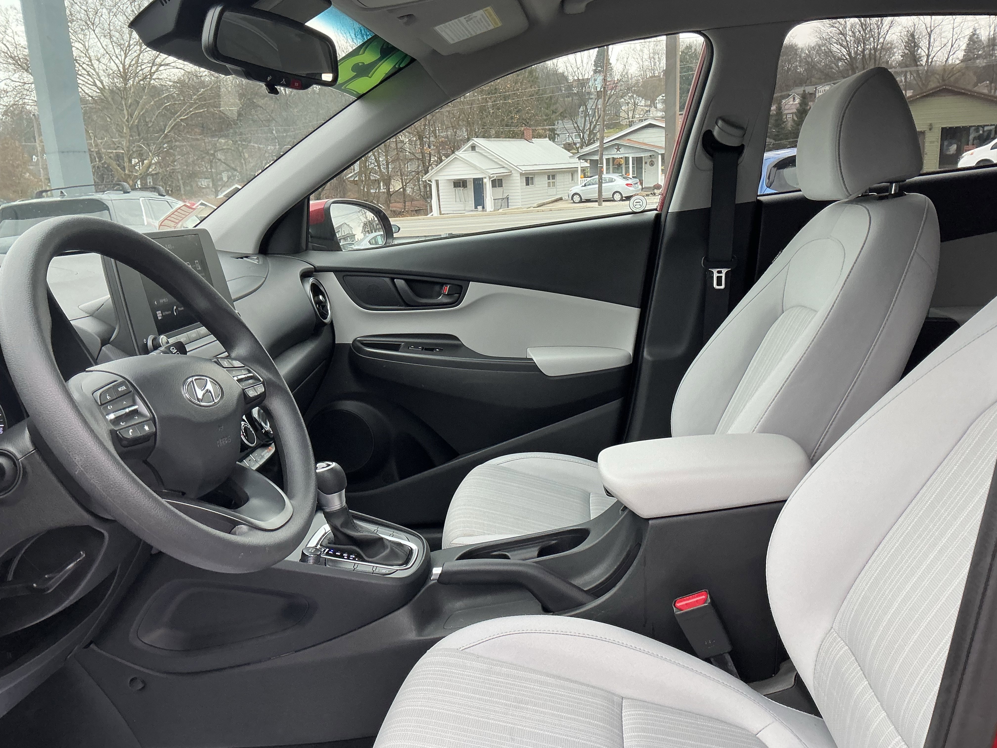 Used 2023 Hyundai Kona SEL image 11