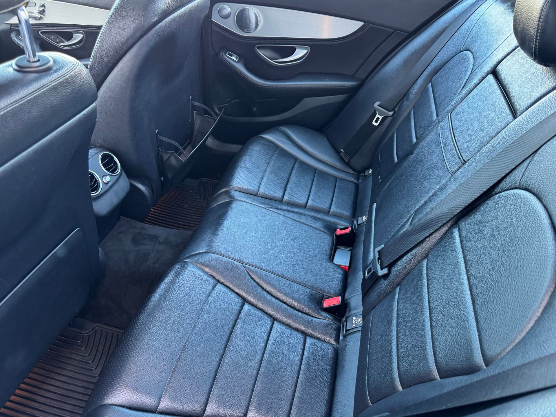 Used 2015 Mercedes-Benz C 300 4MATIC Sedan image 16