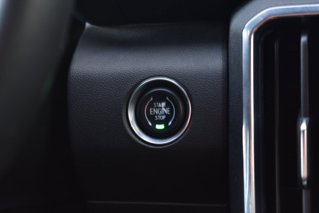 Used 2025 GMC Acadia Elevation image 35