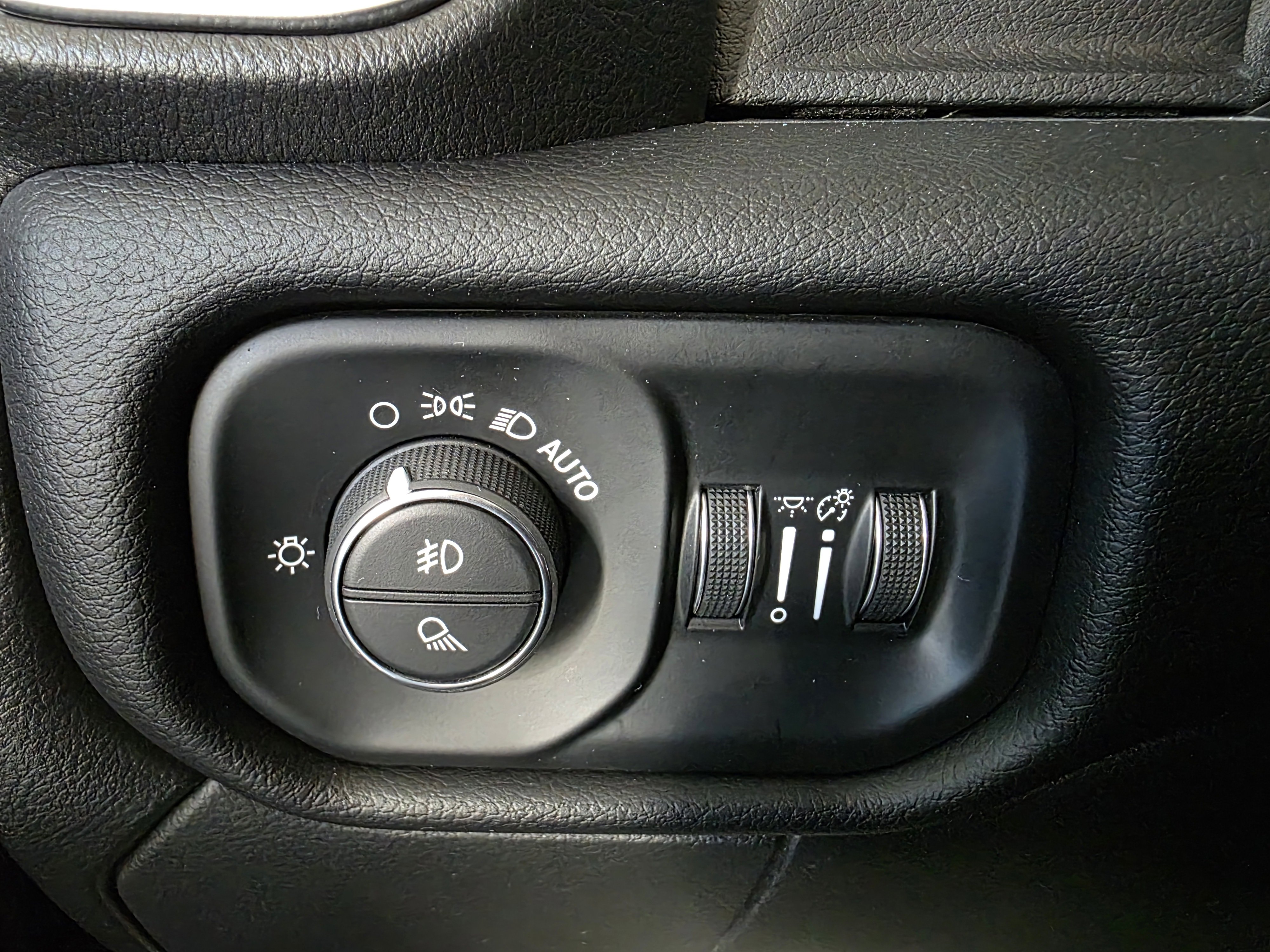 New 2025 RAM 2500 Laramie w/ Night Edition image 14