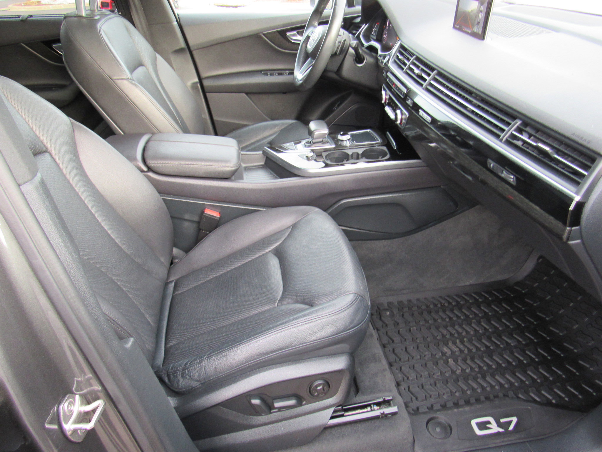 Used 2019 Audi Q7 3.0T Prestige image 34