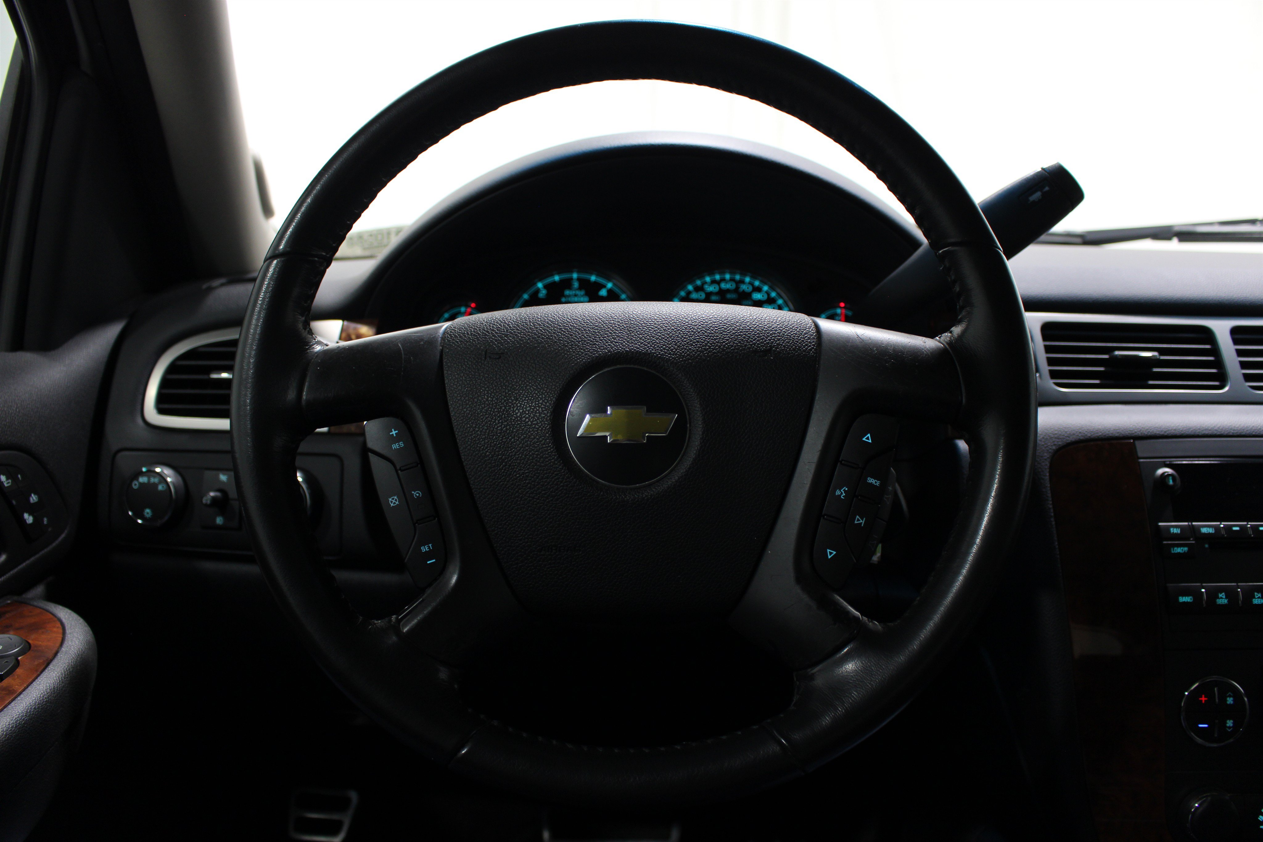 Used 2007 Chevrolet Avalanche LTZ w/ LTZ Preferred Equipment Group AWD/4WD image 11