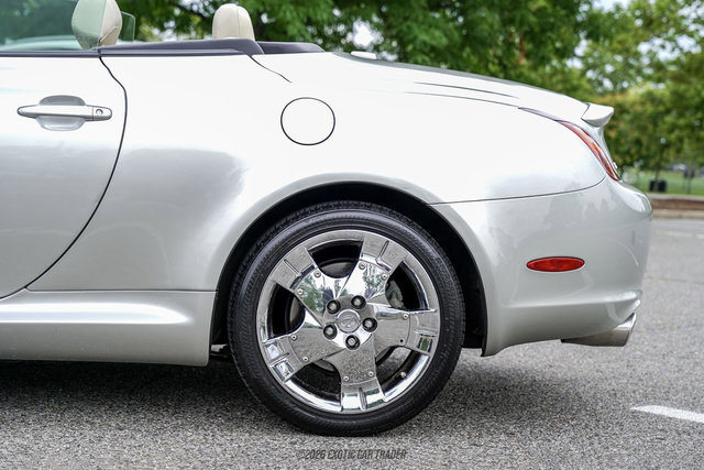 Used 2005 Lexus SC 430 Convertible RWD image 5
