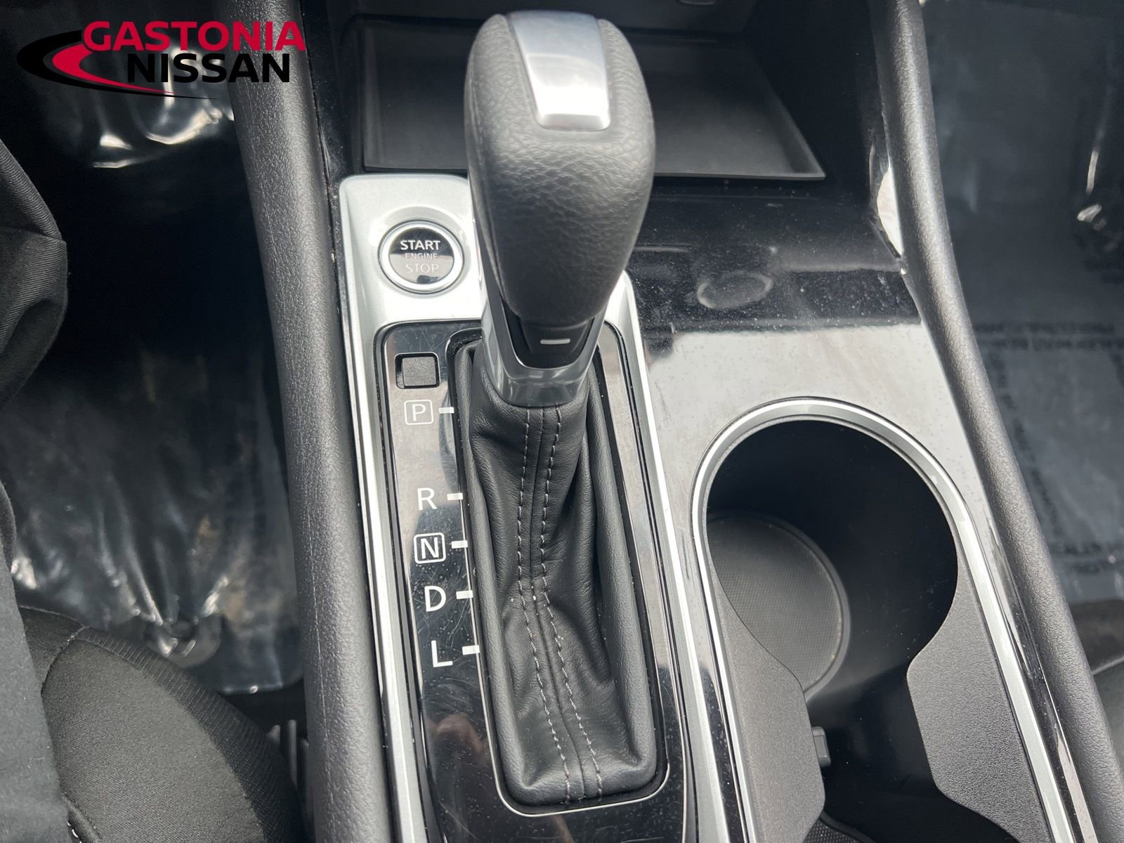 Used 2024 Nissan Altima 2.5 SV image 40