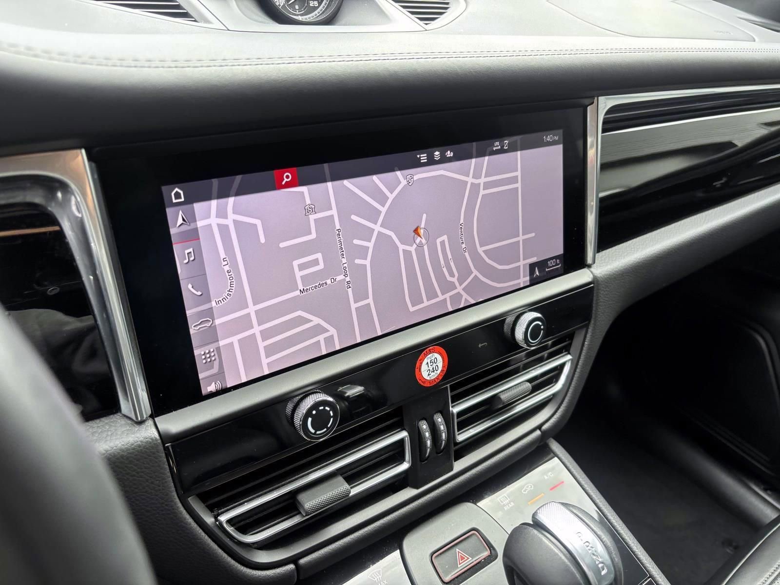 Used 2025 Porsche Macan Turbo image 32