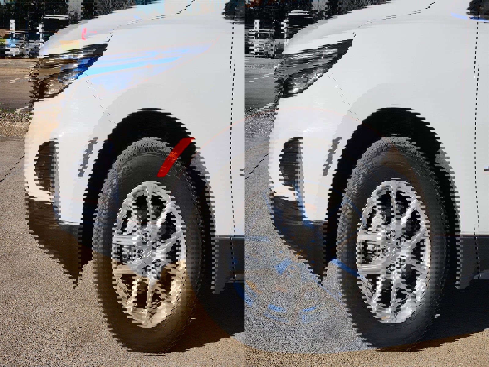 Used 2023 Chevrolet Equinox LT image 9