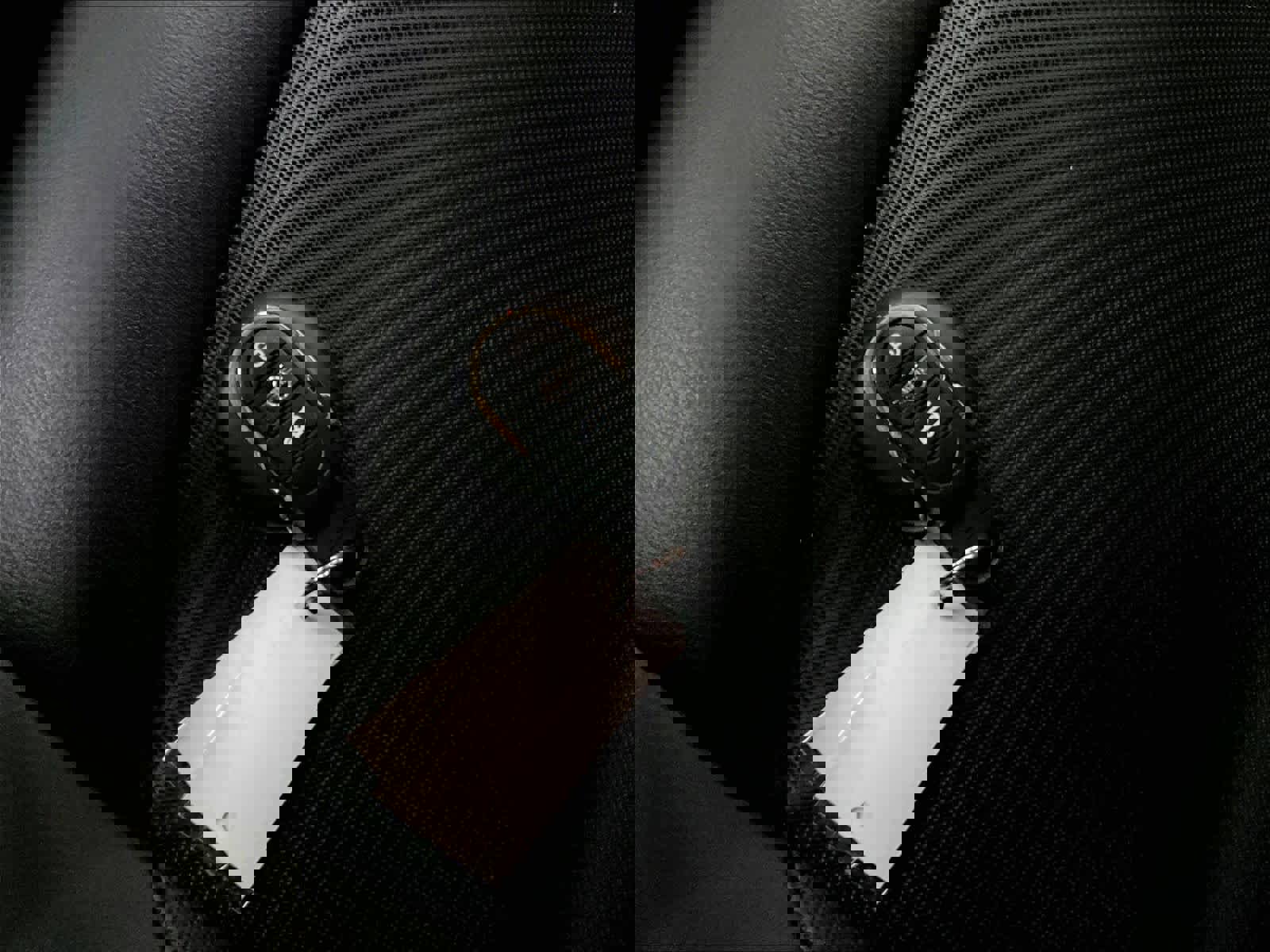 Used 2020 MINI Cooper 2-Door Hardtop image 12