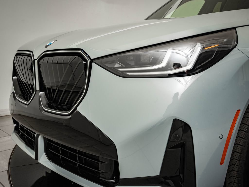 New 2026 BMW X3 xDrive30 w/ Premium Package image 3