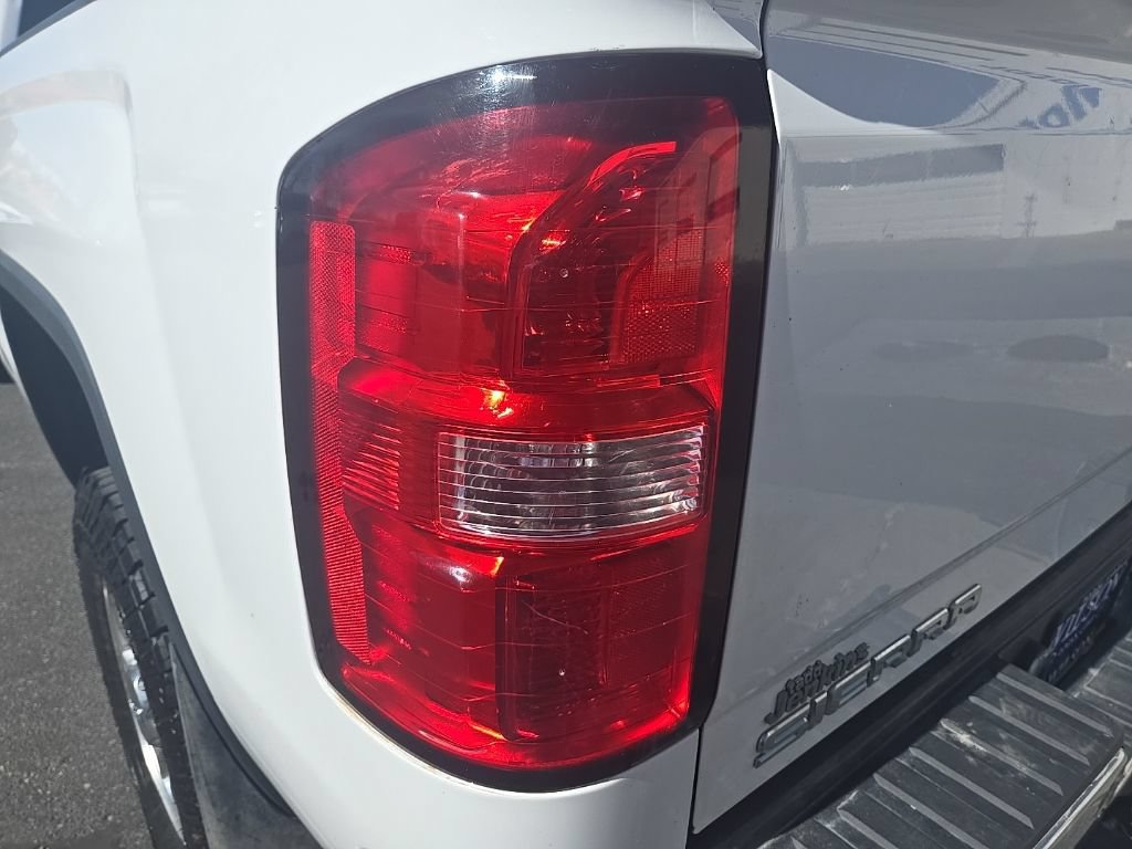 Used 2015 GMC Sierra 2500 SLT AWD/4WD image 34