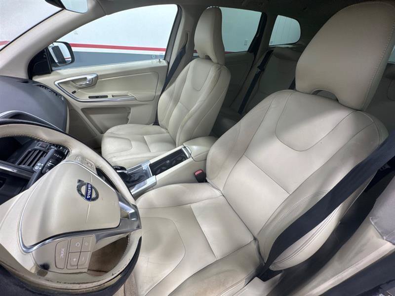 Used 2016 Volvo XC60 T5 Premier FWD image 12